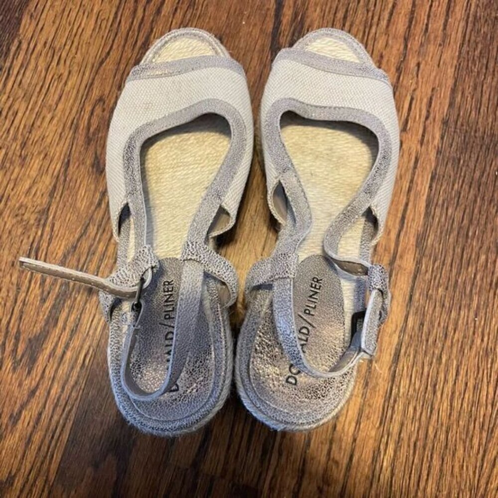 Donald Pliner shoes  